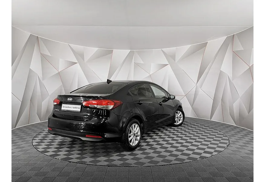 Kia Cerato 2.0 AT (150 л.с.) Черный в АВИЛОН. Слайд №2