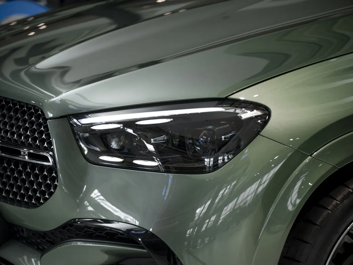 Mercedes-Benz GLE 450d 4MATIC 9G-TRONIC (367 л.с.) Зеленый в АВИЛОН. Слайд №13 Mercedes-Benz GLE 450d 4MATIC 9G-TRONIC (367 л.с.) Зеленый в АВИЛОН. Слайд №13