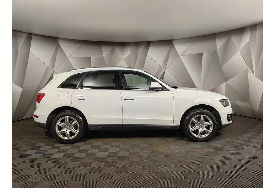 АВИЛОН - Audi Q5 3.0 TDI S tronic quattro (240 л.с.) Белый - slide 3