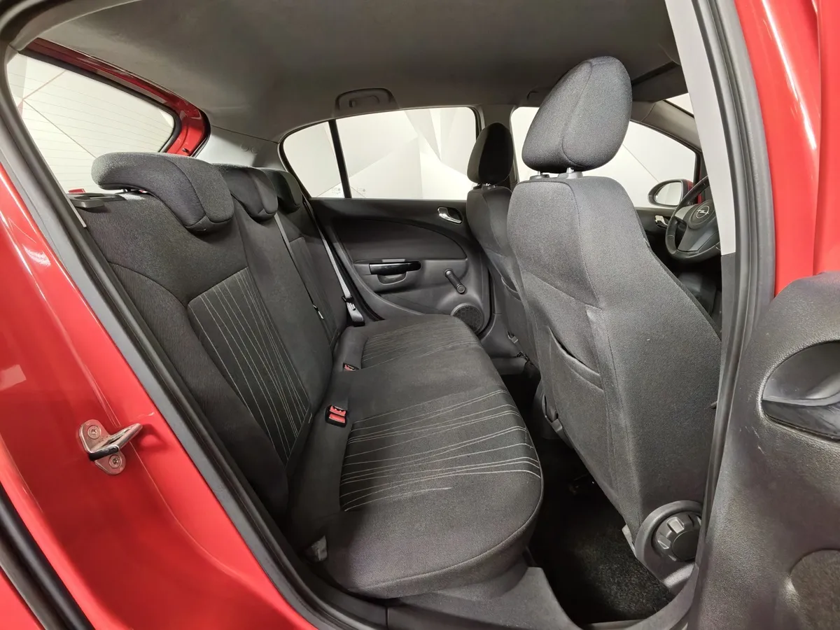 Opel Corsa 1.4 MT (90 л.с.) Красный в АВИЛОН. Слайд №20