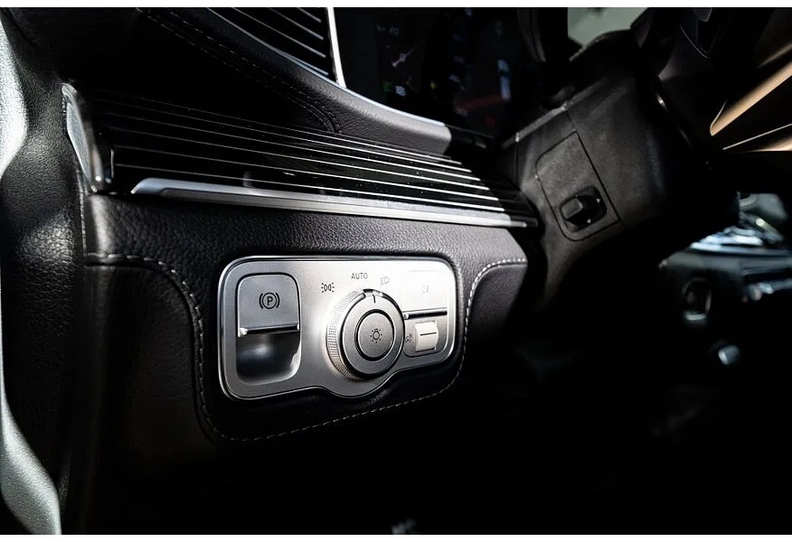 Mercedes-Benz GLE 300d 4MATIC 9G-TRONIC (269 л.с.) Черный в АВИЛОН. Слайд №14