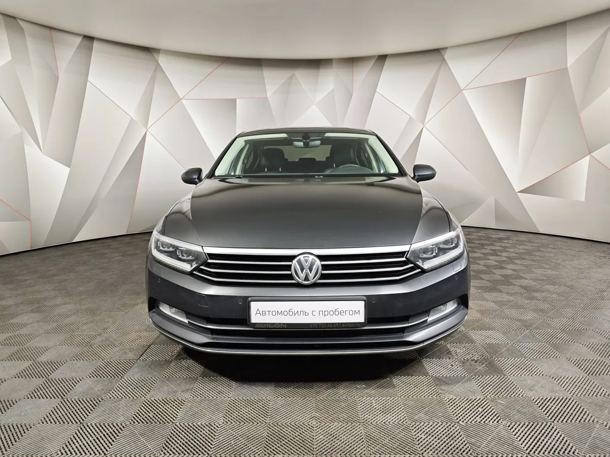 Volkswagen Passat 1.8 TSI BlueMotion DSG (180 л.с.) Highline Серый в АВИЛОН. Слайд №7