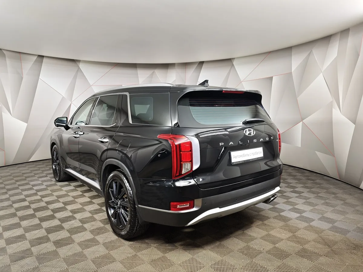 Hyundai Palisade 3.8 АТ 4WD (249 л.с.) 7 мест Calligraphy Черный в АВИЛОН. Слайд №4