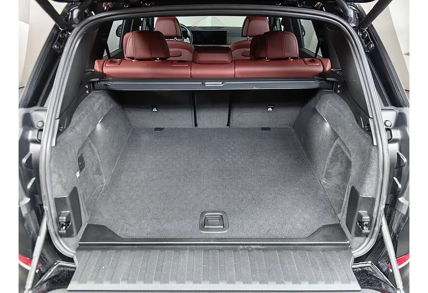 BMW X5 XDrive40i Steptronic (381 л.с.) Черный в АВИЛОН. Слайд №9 BMW X5 XDrive40i Steptronic (381 л.с.) Черный в АВИЛОН. Слайд №9