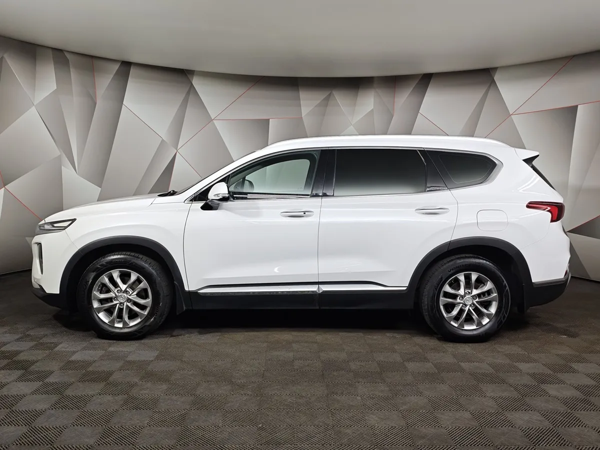 Hyundai Santa Fe 2.4 (188 л.с.) - 6AT Lifestyle + Smart Sense Белый в АВИЛОН. Слайд №5