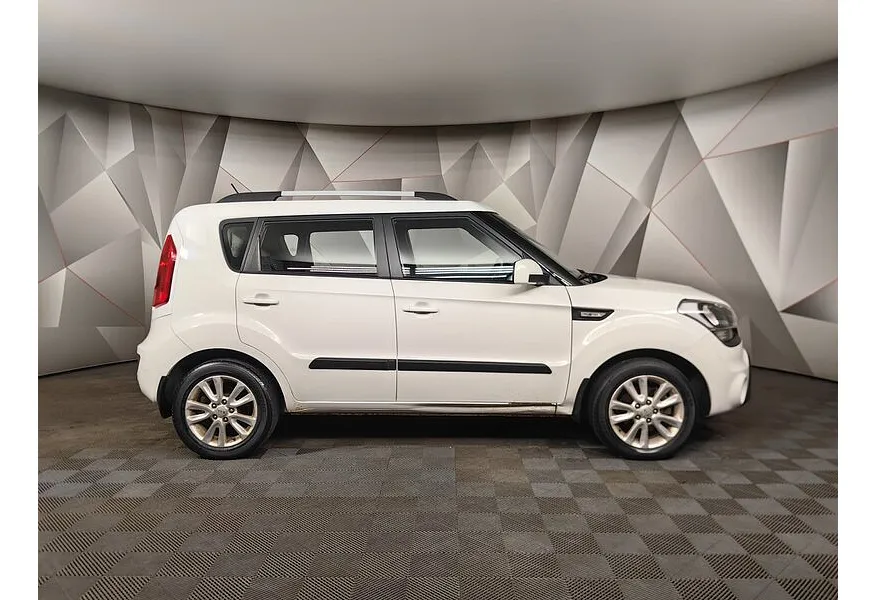 LIVE. Слайд №4