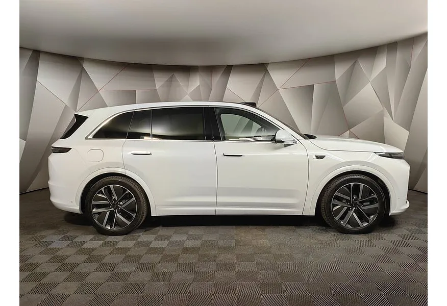 Li Auto L7 1.5 AT 4WD (449 л.с.) Max Белый в АВИЛОН. Слайд №6