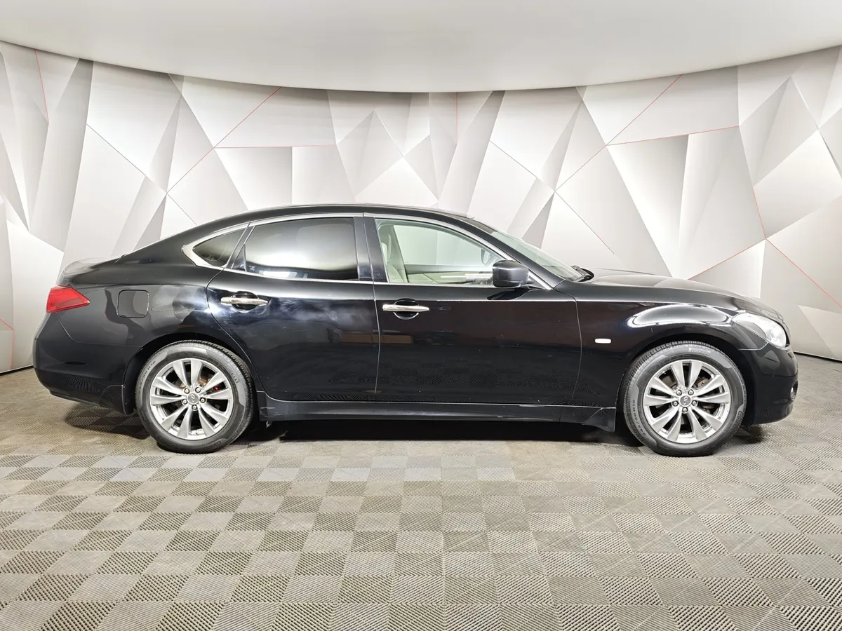 Infiniti M-Series M25 AT (222 л.с.) Premium Черный в АВИЛОН. Слайд №6
