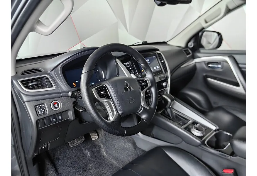 Mitsubishi Pajero Sport 2.4 DI-D AT AWD (181 л.с.) Instyle Серый в АВИЛОН. Слайд №18