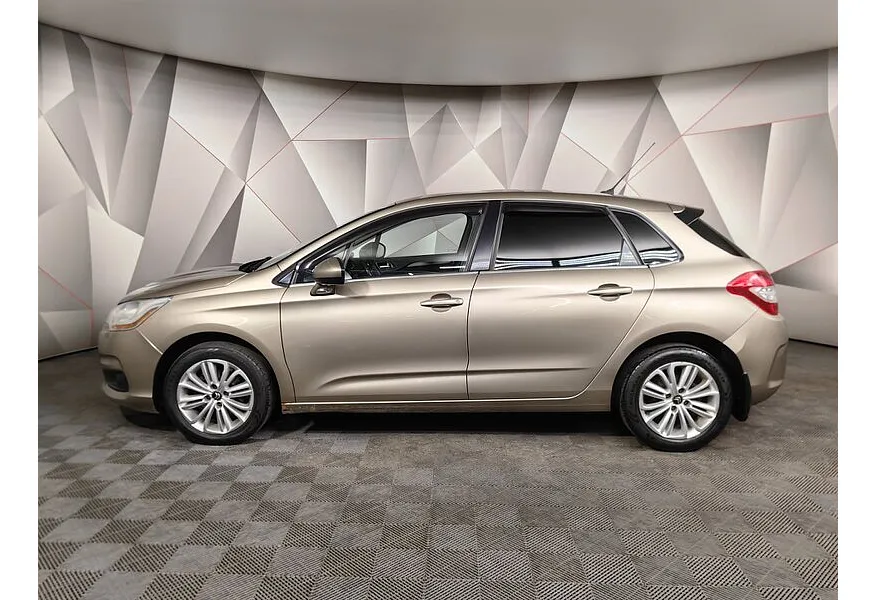 Citroen C4 1.6 VTi AT (120 л.с.) Золотой в АВИЛОН. Слайд №5