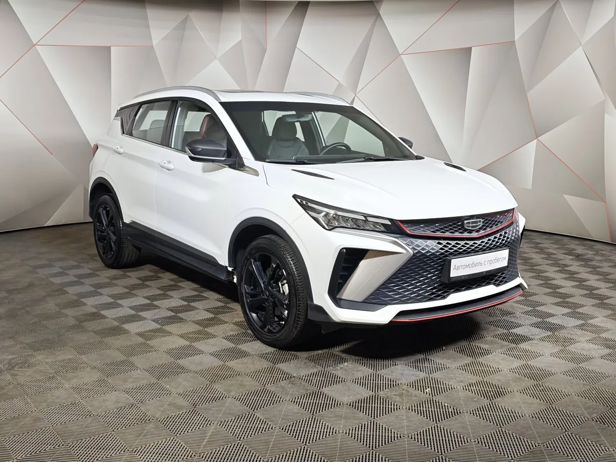 Geely Coolray 1.5T 7DCT 2WD (150 л.с.) Luxury Белый в АВИЛОН. Слайд №2
