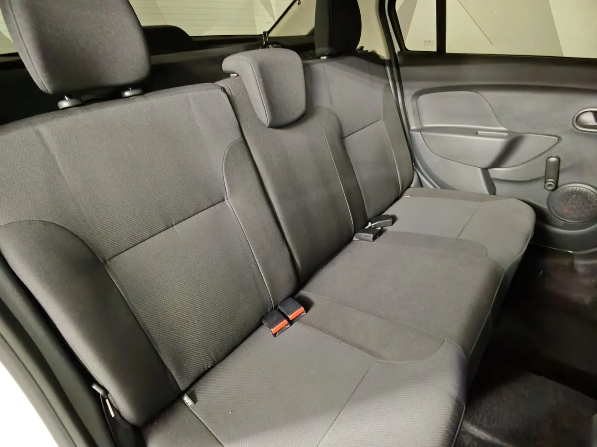 Renault Logan 1.6 MT (82 л.с.) Белый в АВИЛОН. Слайд №16