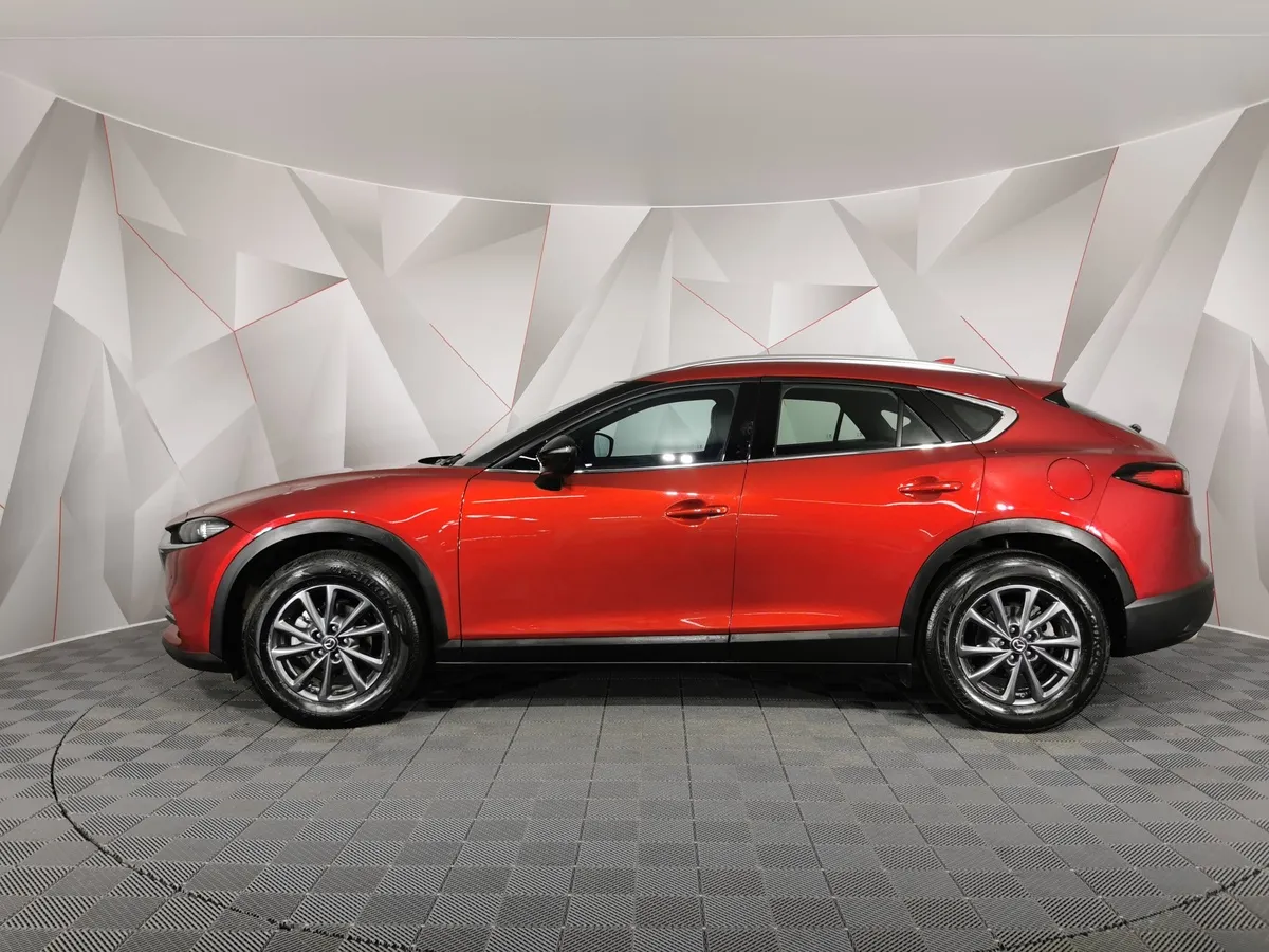 Mazda CX-4 2.0 AT (158 л.с.) High Красный в АВИЛОН. Слайд №5