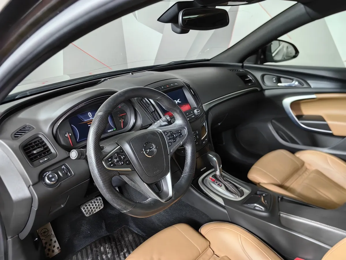 Opel Insignia 1.6 SIDI Turbo Ecotec AT (170 л.с.) Коричневый в АВИЛОН. Слайд №19