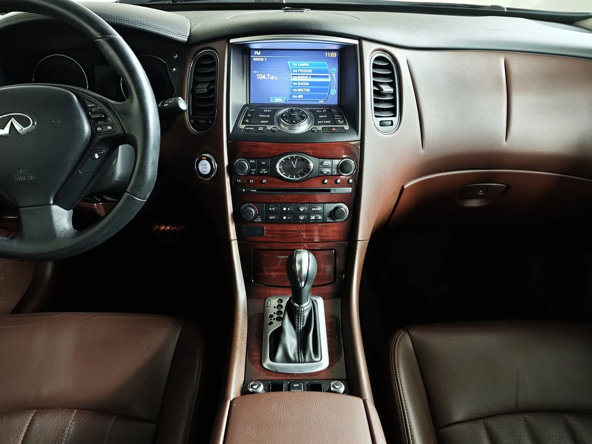 Infiniti QX50 2.5 AT AWD (222 л.с.) Черный в АВИЛОН. Слайд №15