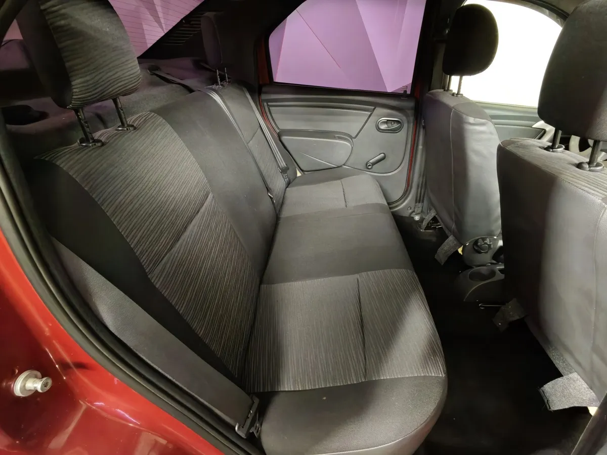 Renault Logan 1.4 MT (75 л.с.) Красный в АВИЛОН. Слайд №14