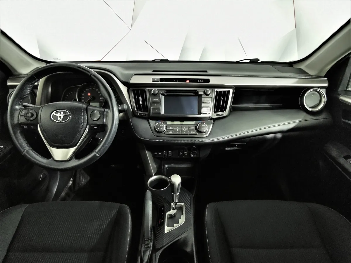 Toyota RAV4 2.0 CVT (148 л.с.) Стандарт Белый в АВИЛОН. Слайд №13