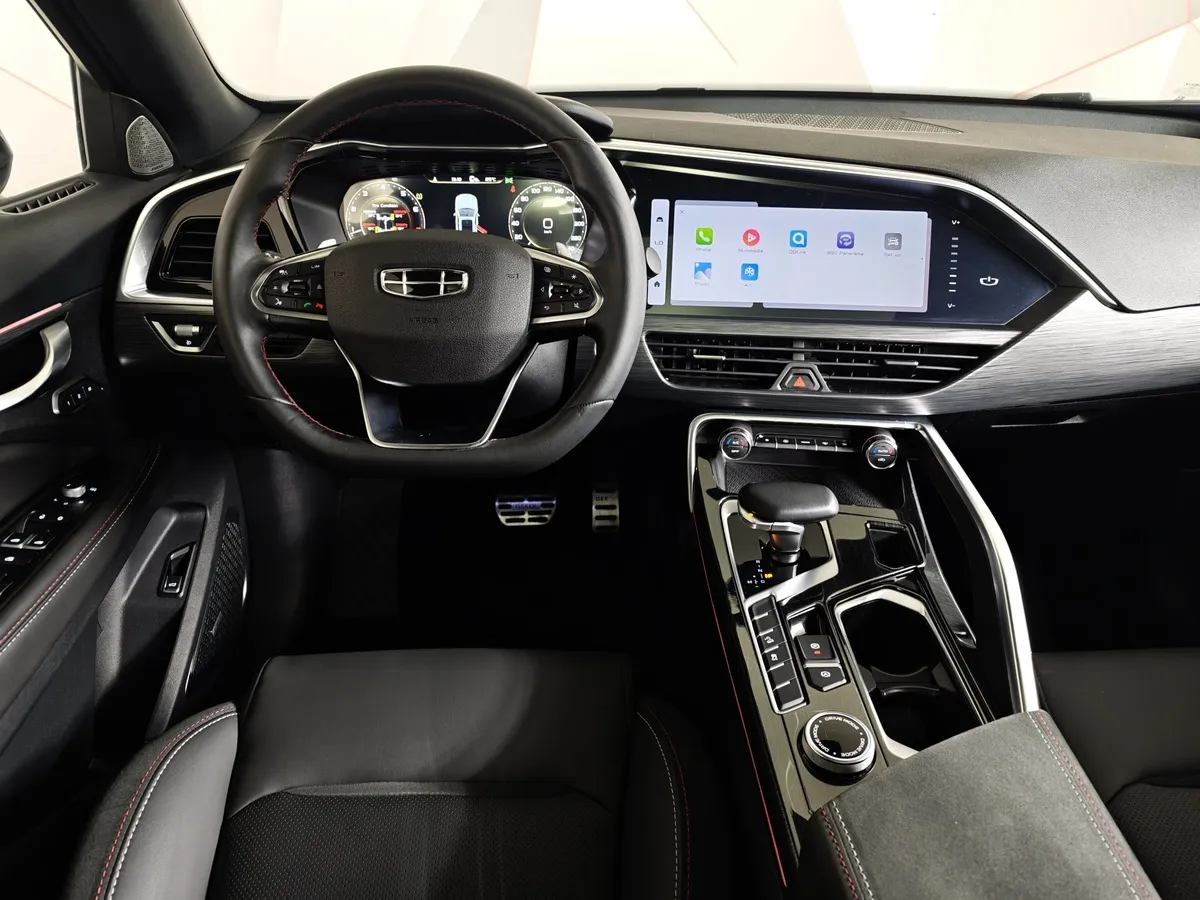 Geely Tugella 2.0 AT AWD (238 л.с.) Flagship Sport Серый в АВИЛОН. Слайд №20
