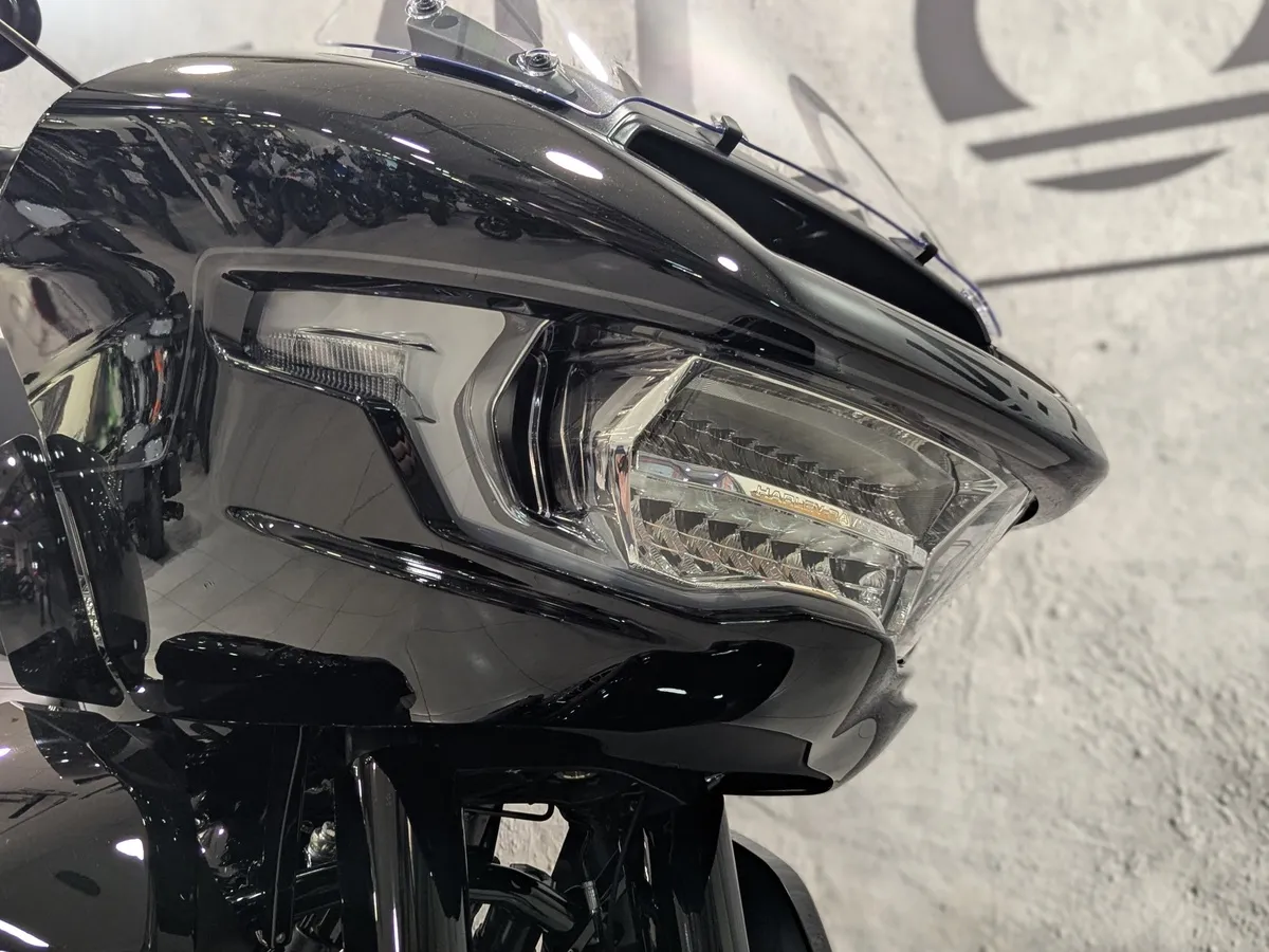 Harley-Davidson Road Glide 1923 Road Glide 1923 Черный в АВИЛОН. Слайд №4