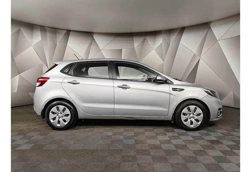 LIVE. Слайд №4