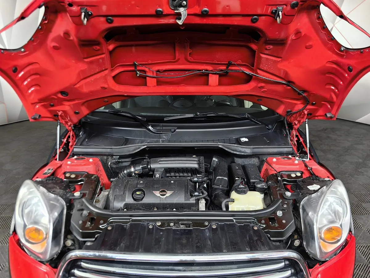 Mini Countryman 1.6 AT (122 л.с.) Красный в АВИЛОН. Слайд №10