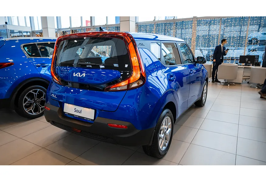 Kia Soul 1.6 MPI AT (123 л.с.) Comfort Красный в АВИЛОН. Слайд №6