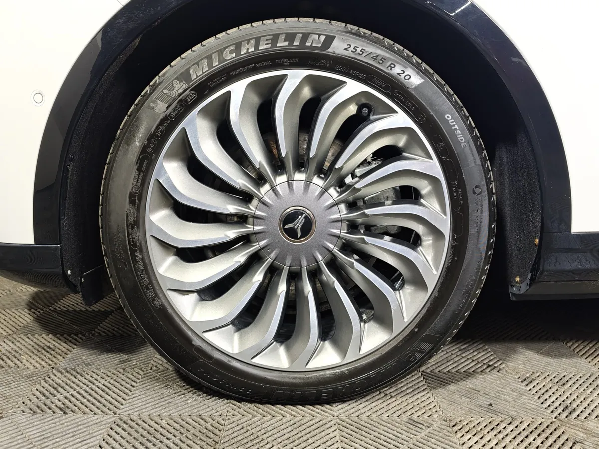Voyah Free EVR Long Range 1.5 AT AWD (489 л.с.) Белый в АВИЛОН. Слайд №9