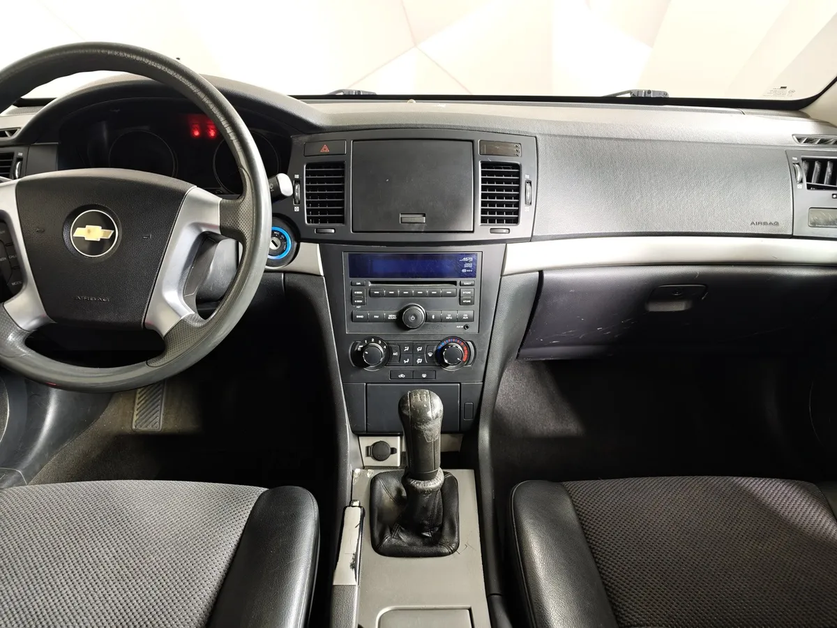Chevrolet Epica 2.0 MT (143 л.с.) Черный в АВИЛОН. Слайд №12
