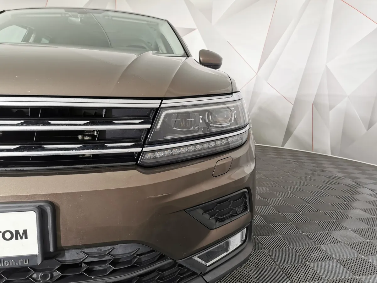 Volkswagen Tiguan 1.4 TSI 4Motion DSG (150 л.с.) Highline Коричневый в АВИЛОН. Слайд №10