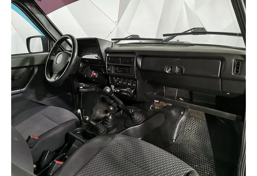 ВАЗ (Lada) 4x4 1.7 MT 8 кл. (83 л.с.) Зеленый в АВИЛОН. Слайд №12