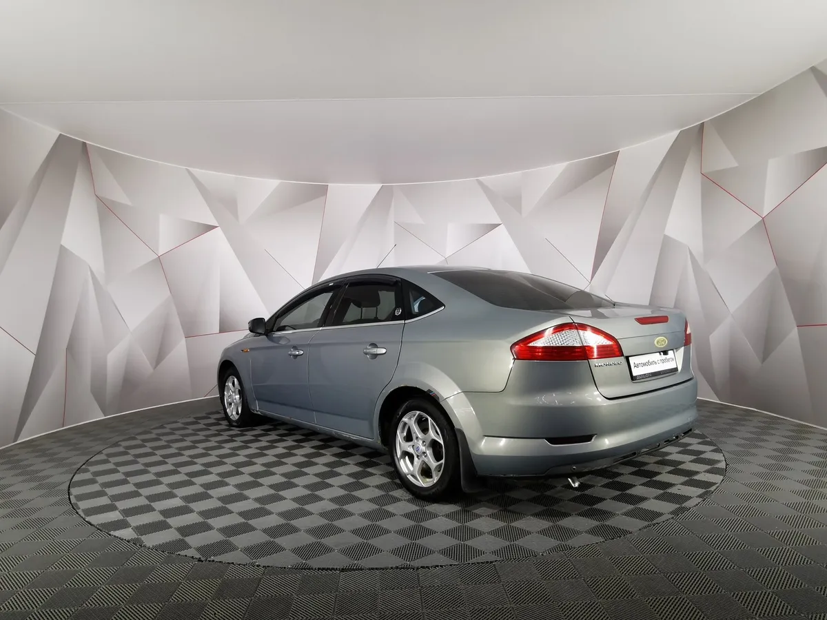 Ford Mondeo 2.0 MT (145 л.с.) Серый в АВИЛОН. Слайд №4