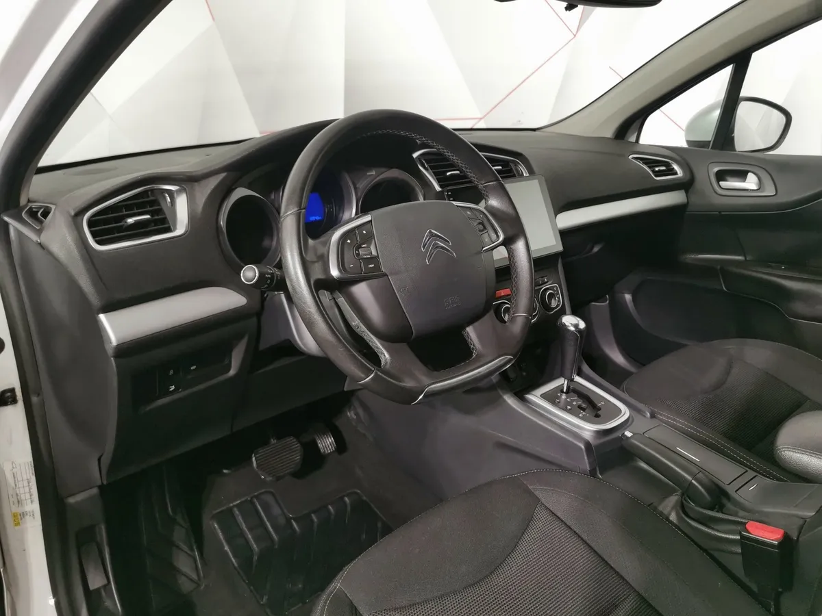 Citroen C4 1.6 THP AT (150 л.с.) Белый в АВИЛОН. Слайд №18