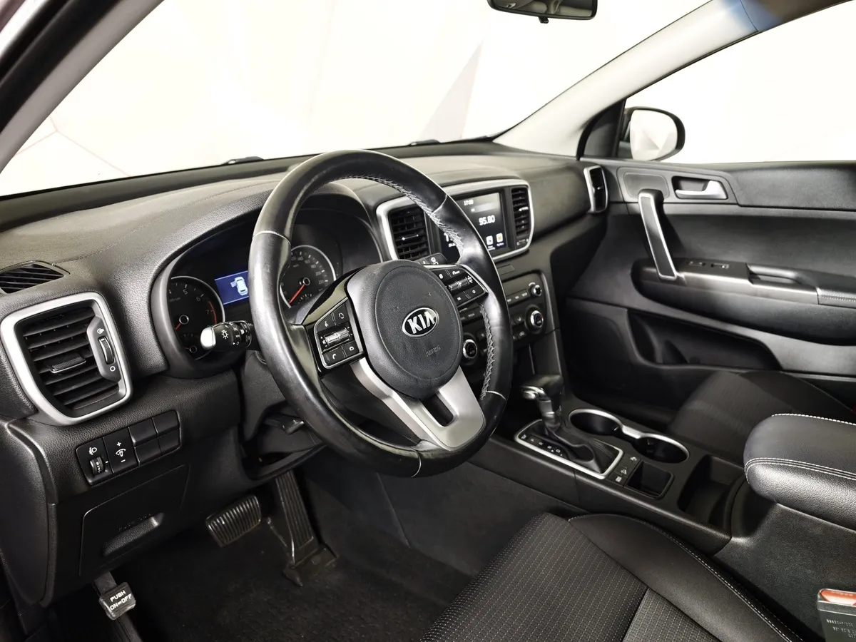 Kia Sportage 2.0 AT 4WD (150 л.с.) Comfort Серый в АВИЛОН. Слайд №19
