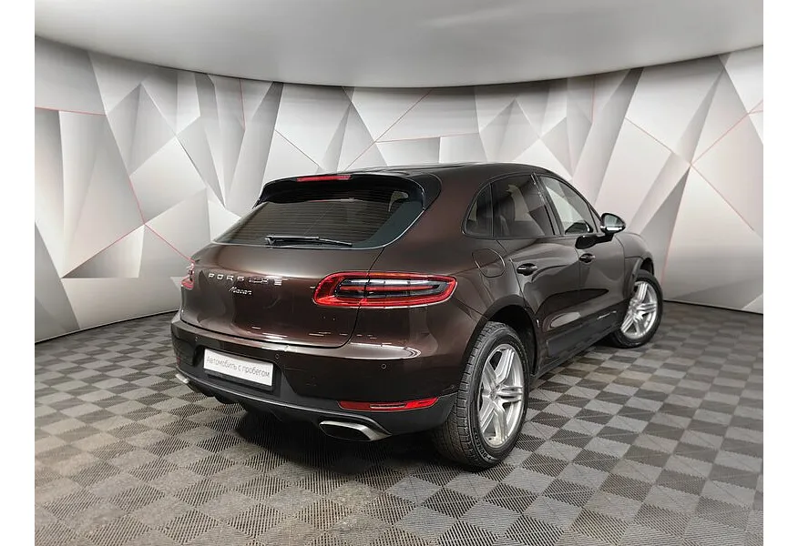 Porsche Macan 2.0 PDK AWD (252 л.с.) Коричневый в АВИЛОН. Слайд №2