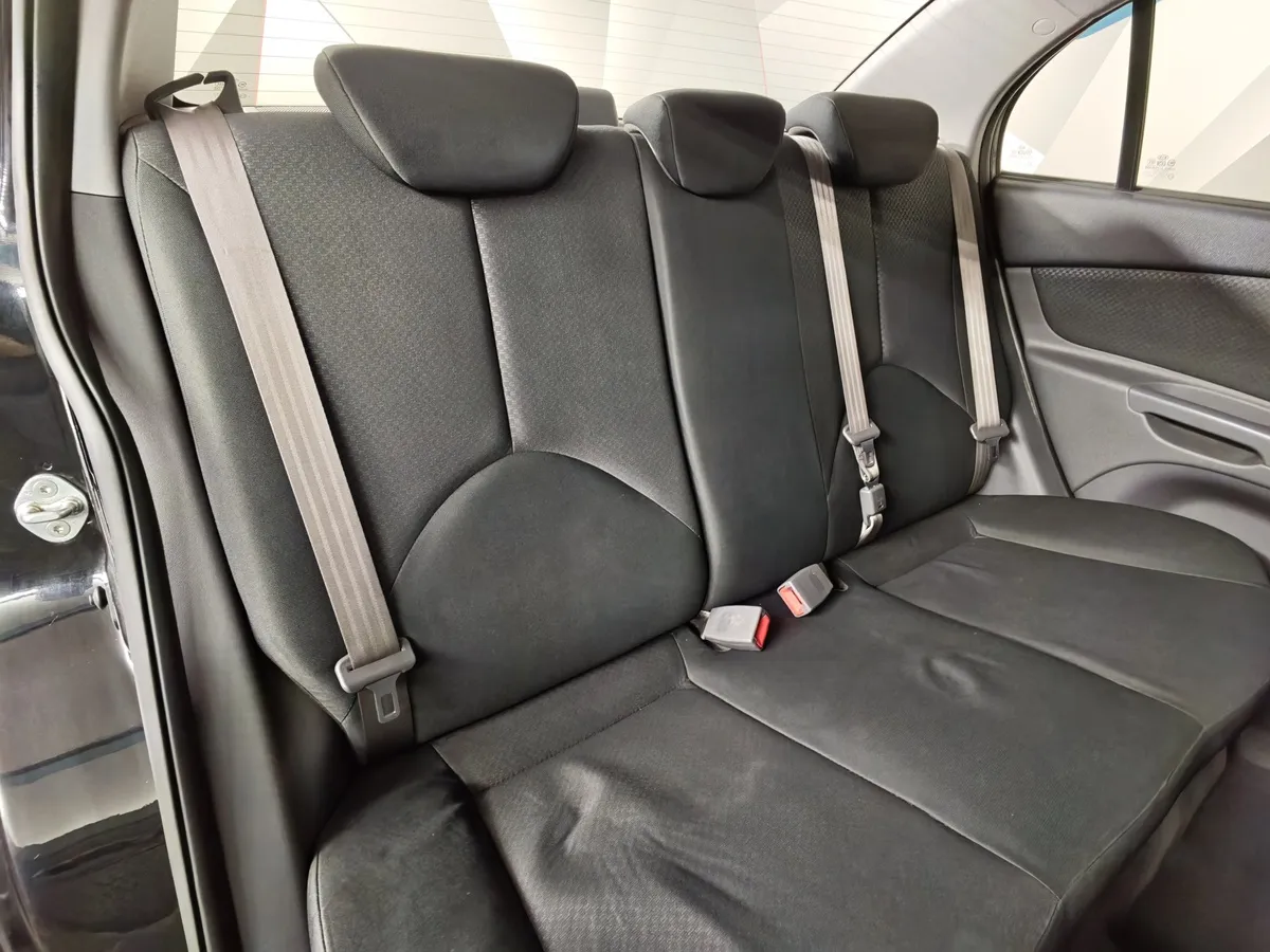 Kia Rio 1.4 AT (97 л.с.) Черный в АВИЛОН. Слайд №15