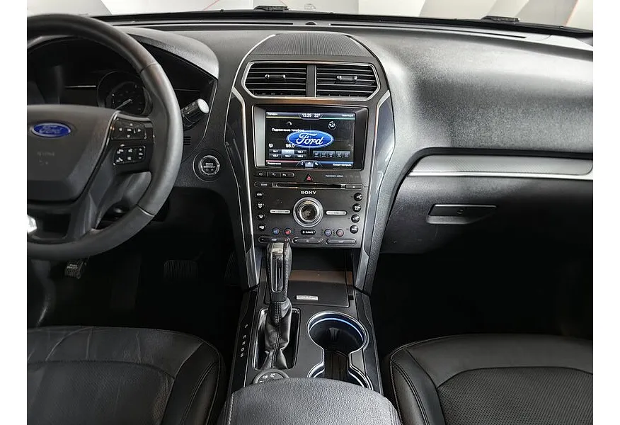 Ford Explorer 3.5 SelectShift 4WD (249 л.с.) Sport Серебристый в АВИЛОН. Слайд №14