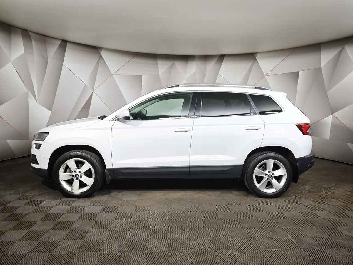 Skoda Karoq 1.4 AT FWD (150 л.с.) Ambition Белый в АВИЛОН. Слайд №5