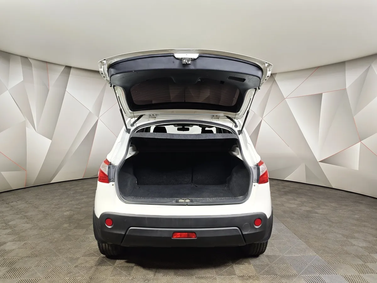 Nissan Qashqai 1.6 MT FWD (115 л.с.) Белый в АВИЛОН. Слайд №10