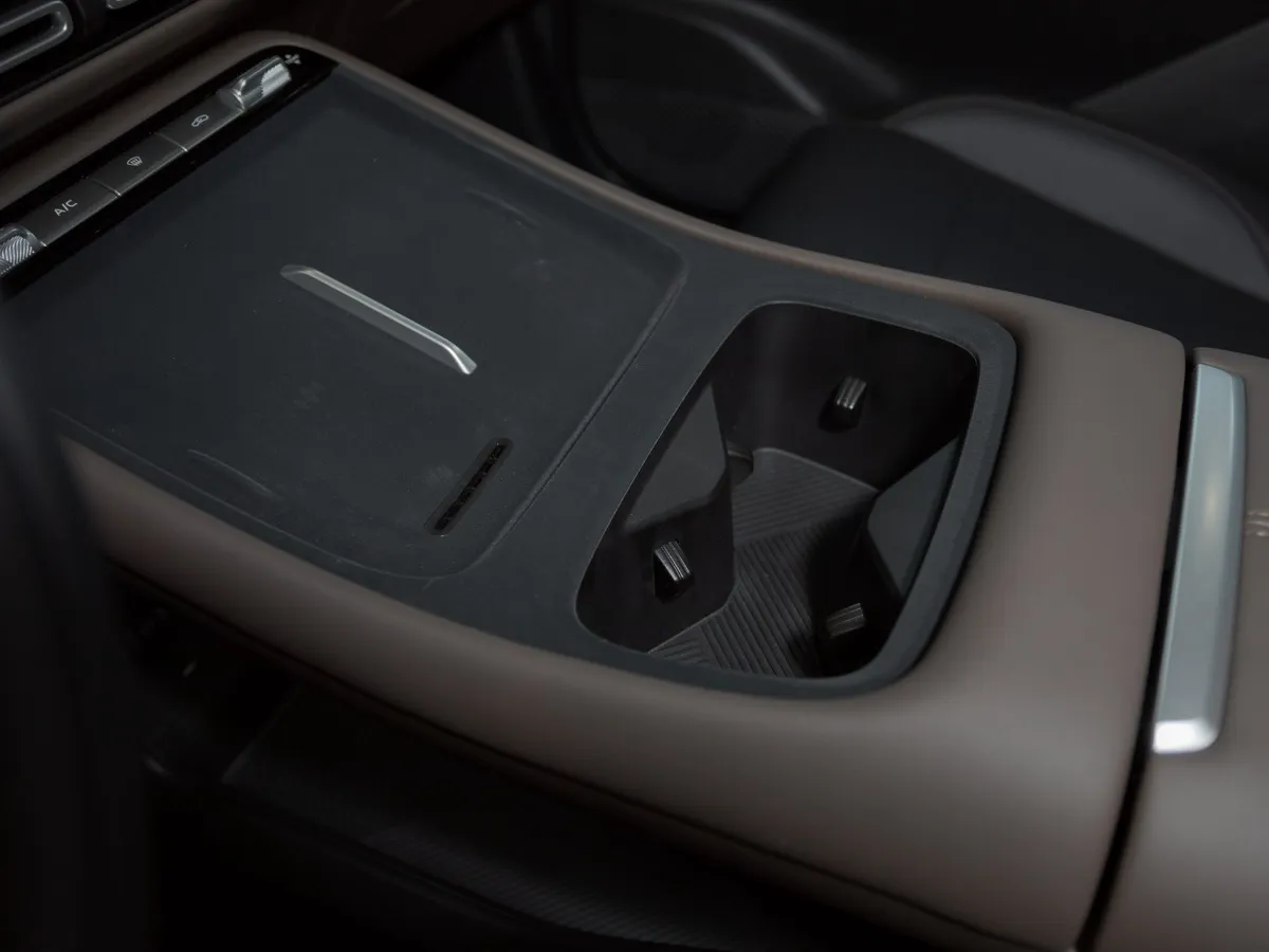 Changan UNI-S 1.5T 7DCT 4WD (181 л.с.) Техно Серый в АВИЛОН. Слайд №17