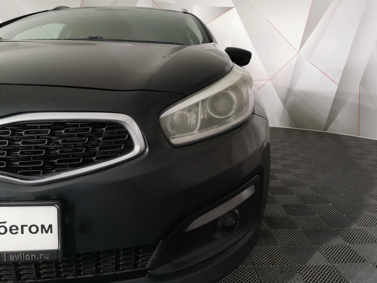 Kia Ceed 1.6 AT (130 л.с.) Luxe RED Line Черный в АВИЛОН. Слайд №10