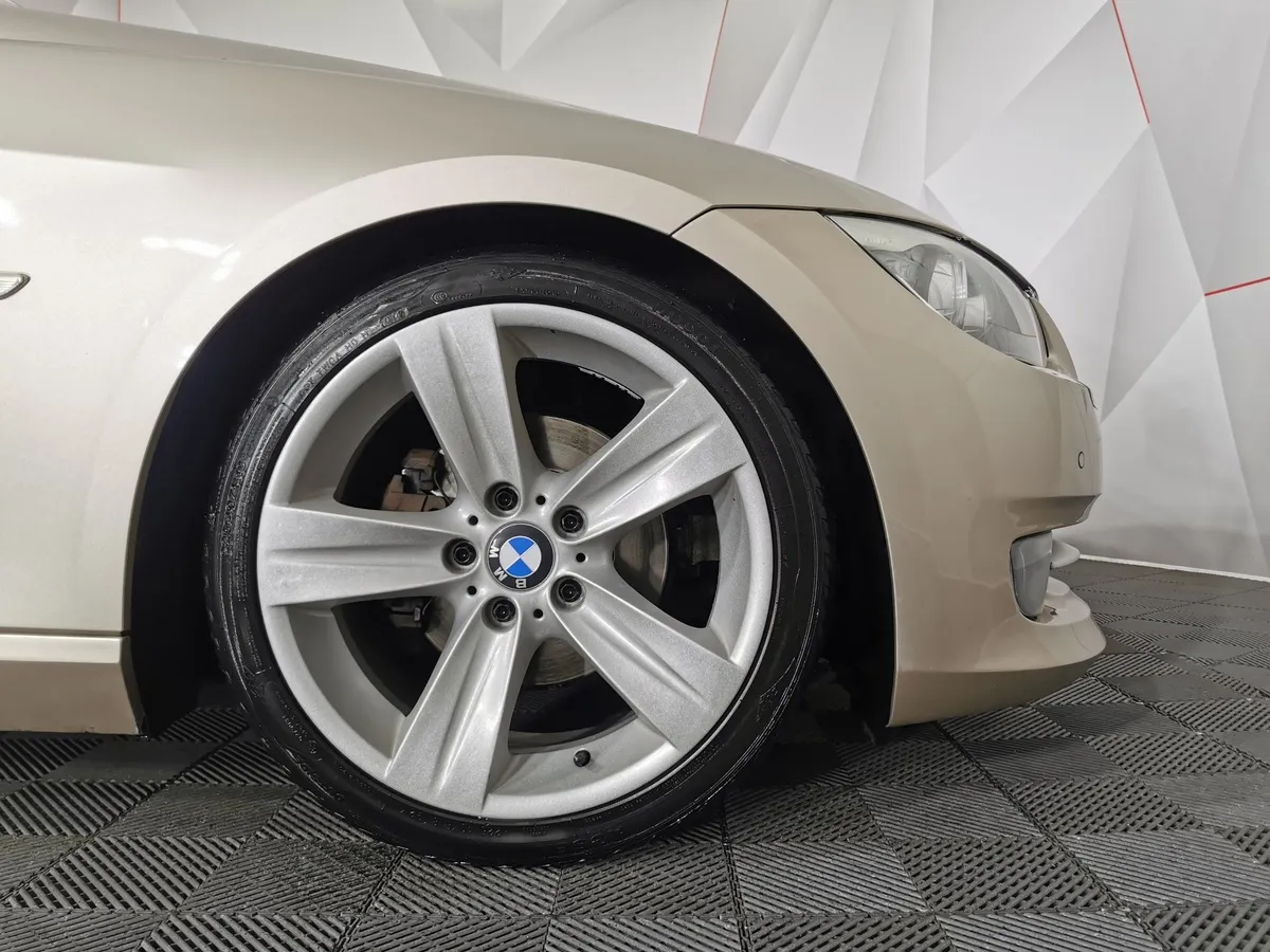 BMW 3 серия 320i AT (156 л.с.) Бежевый в АВИЛОН. Слайд №7