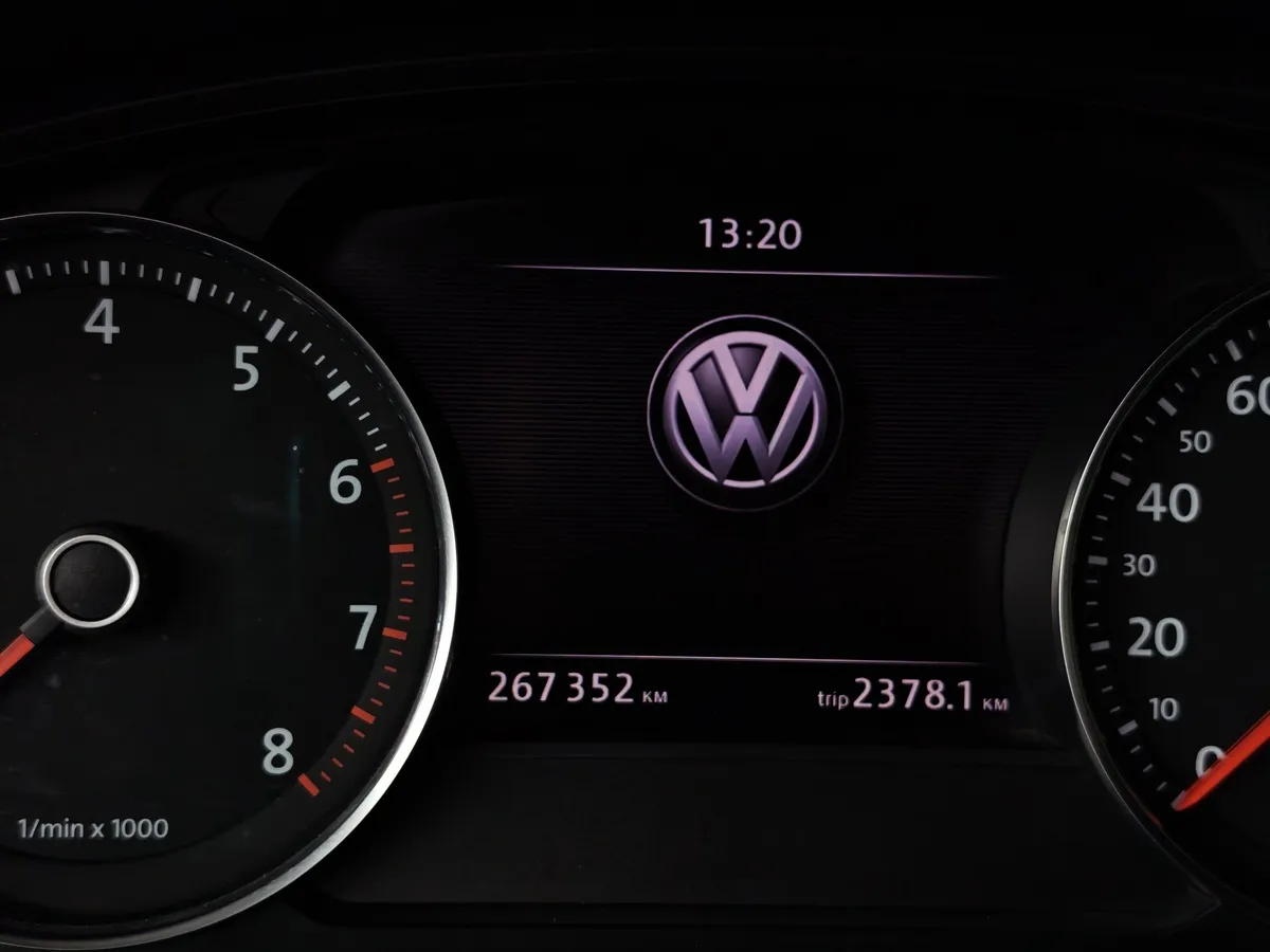 Volkswagen Touareg 3.6 FSI Tiptronic 4Motion (249 л.с.) V6 FSI Серый в АВИЛОН. Слайд №18