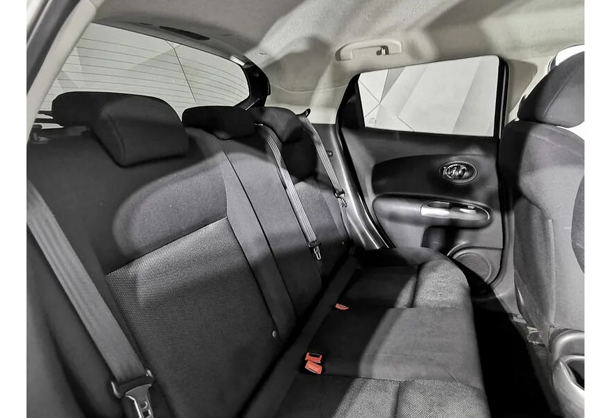 Nissan Juke 1.6 CVT (117 л.с.) Белый в АВИЛОН. Слайд №15