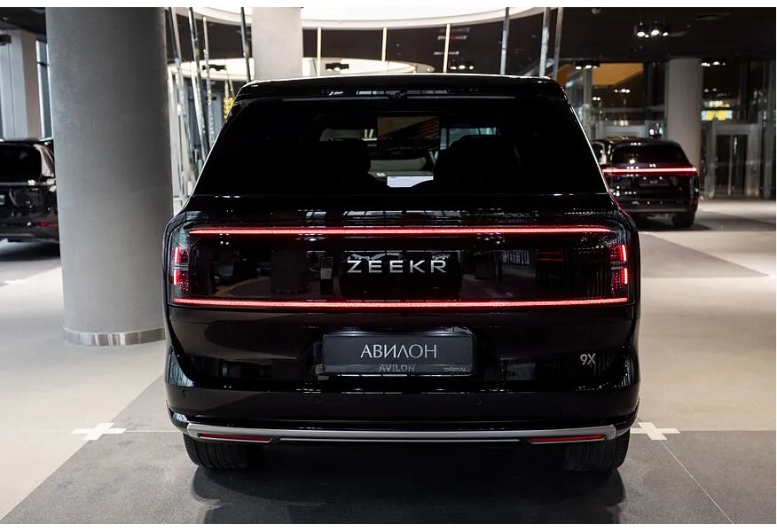 Zeekr 9X 2.0h AT 4WD (1177 л.с.) Ultra Черный в АВИЛОН. Слайд №5