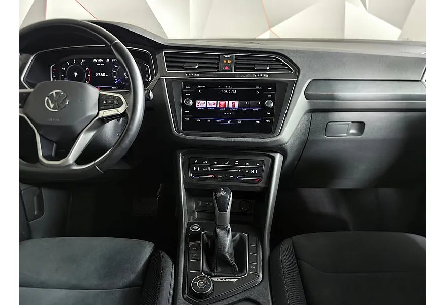 Volkswagen Tiguan 1.4 TSI 4Motion AT (150 л.с.) Exclusive Черный в АВИЛОН. Слайд №15