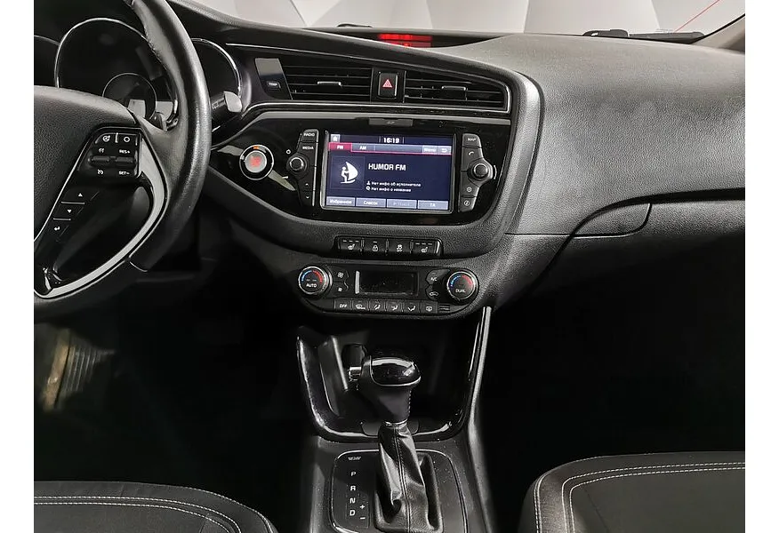 Kia Ceed 1.6 DCT (135 л.с.) Prestige Серый в АВИЛОН. Слайд №15