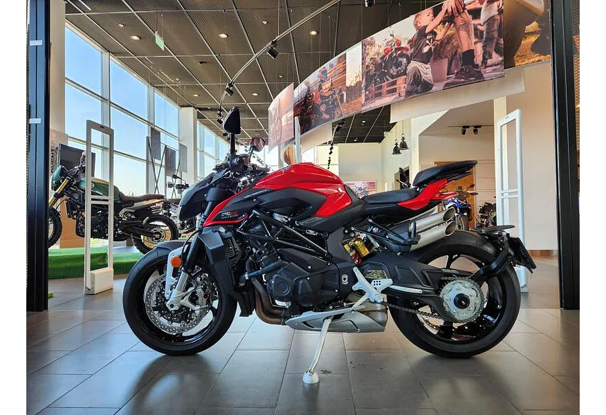 АВИЛОН - MV Agusta Brutale 998 см³ (208 л.с) (208) 998 Красный - slide 1