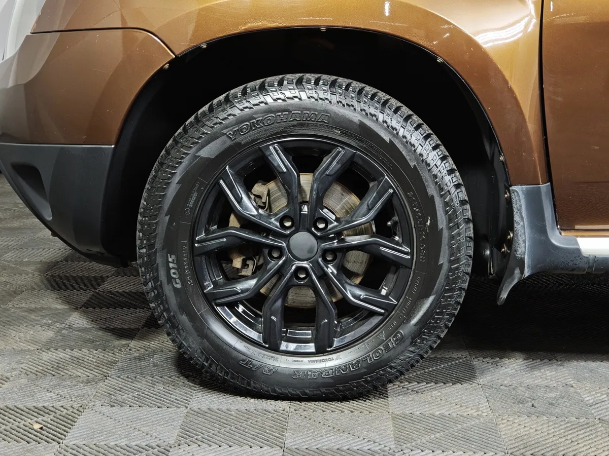 Renault Duster 2.0 MT 4x4 (143 л.с.) Коричневый в АВИЛОН. Слайд №9
