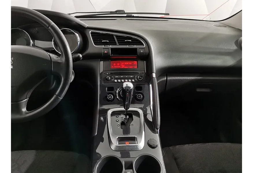 Peugeot 3008 1.6 THP AT (156 л.с.) Черный в АВИЛОН. Слайд №15