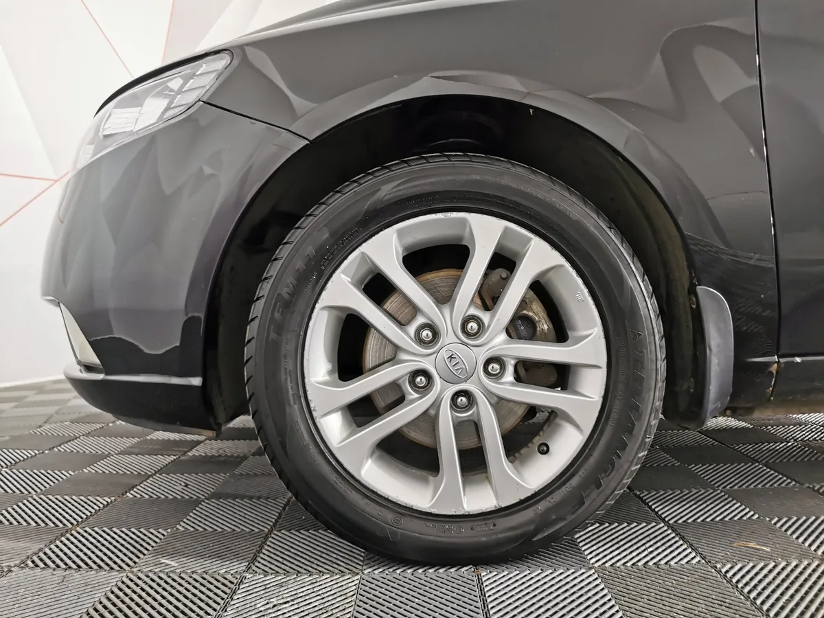 Kia Cerato 1.6 AT (126 л.с.) Черный в АВИЛОН. Слайд №9